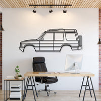 2000 Land Rover Discovery Series II L318 metal car wall art – minimalist automobile silhouette decor